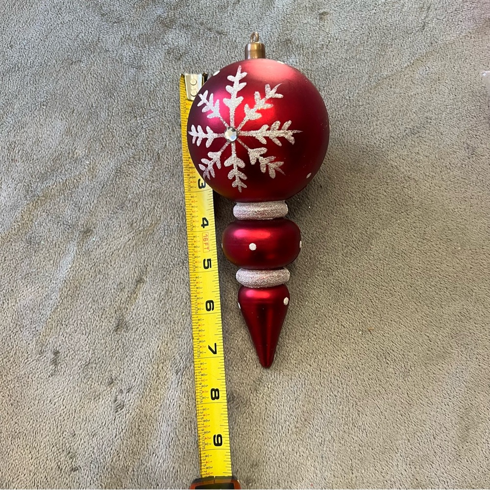 5 Red & White Snowflake Plastic Finial Christmas Ornaments Shatterproof 7.5” - Picture 6 of 7